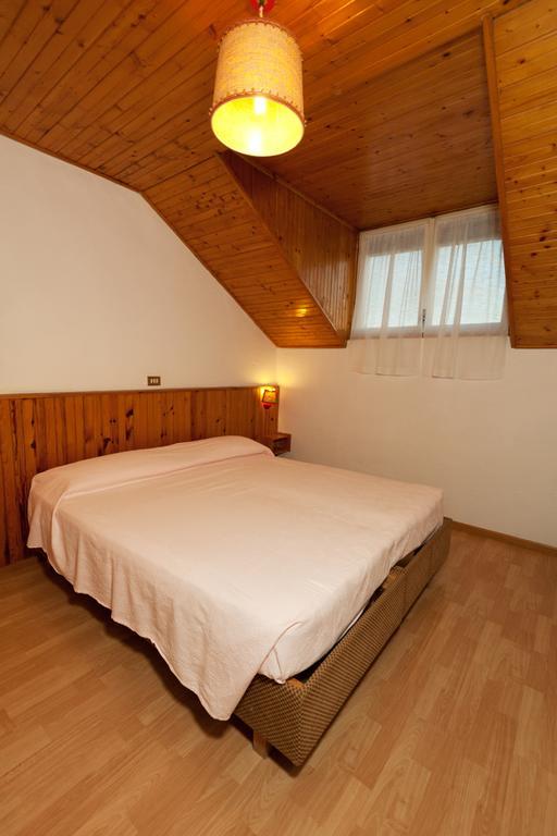 Hotel Rosalpina Folgaria Buitenkant foto