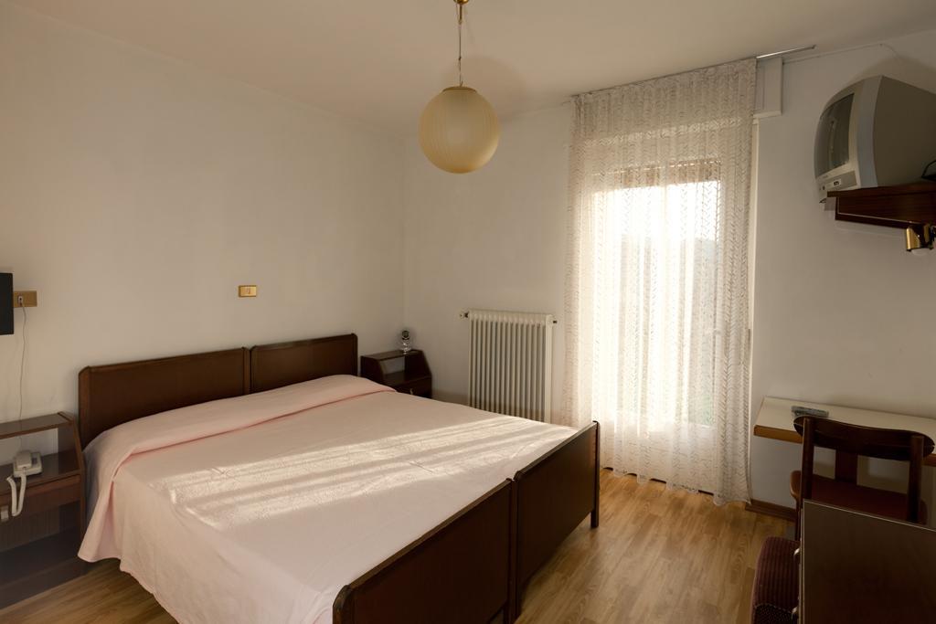 Hotel Rosalpina Folgaria Buitenkant foto