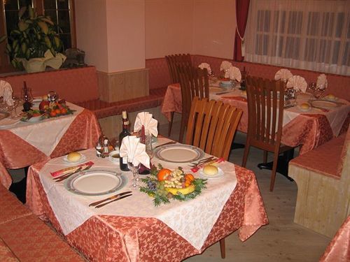 Hotel Rosalpina Folgaria Buitenkant foto