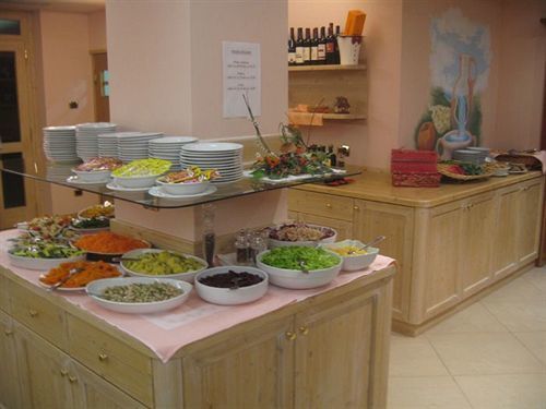 Hotel Rosalpina Folgaria Buitenkant foto